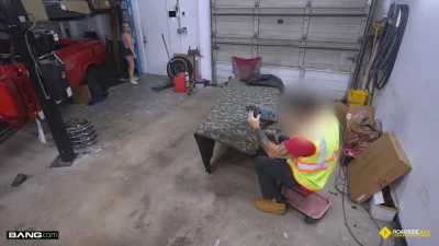 [BangRoadsideXXX] Australian Assets & Garage Repair Sex
