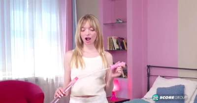 [18eighteen] Skinny Nixie Veil Does Anal in Reverse Cowgirl with a Thick Cock