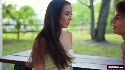 [GirlCum] Our park date ended perfectly...