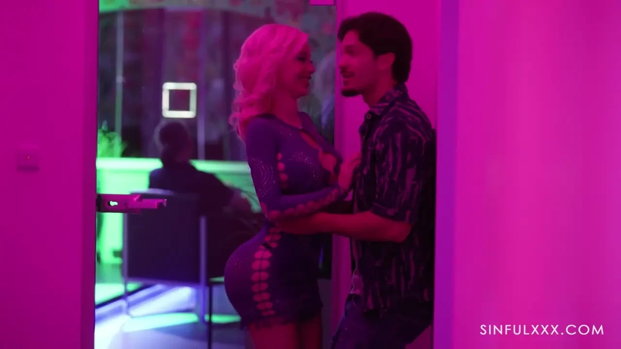 [SinfulXXX] Strippers Delight 3
