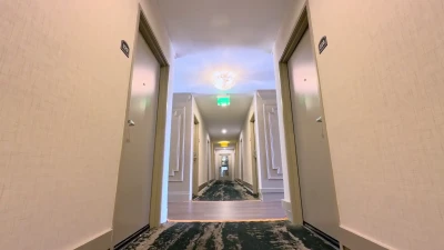 [PornDudeCasting] Shares a Room with Porn Dude