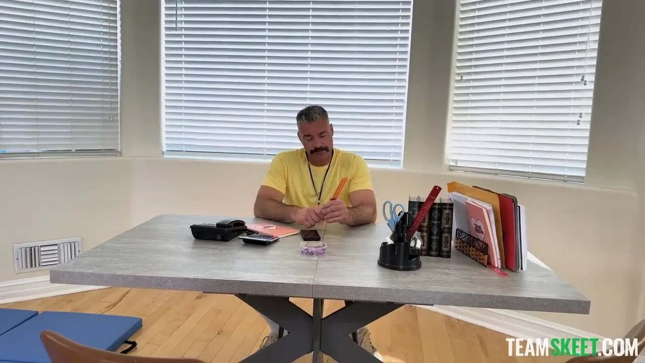 [BratTamer] Eating Their Pussies Didn’t Tame Them, But Stuffing Them Might