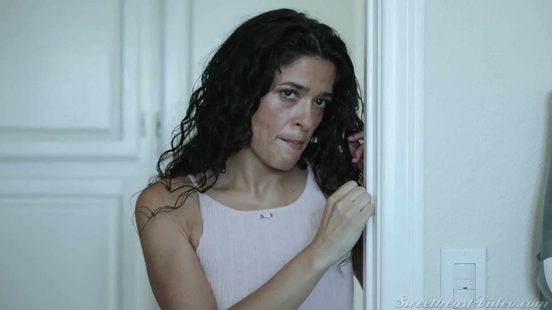 [SweetheartVideo] Sleeping With Her