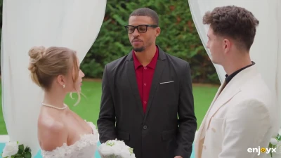 [EnjoyX] Slut Bride - Wedding Threesome