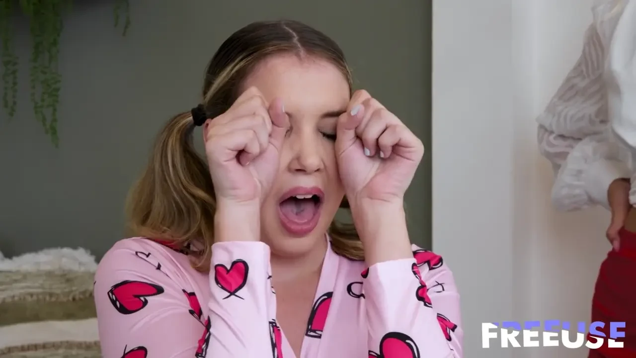 [FreeuseFantasy] It's Time for the Birthday Girl to Join Our Freeuse Family Tradition