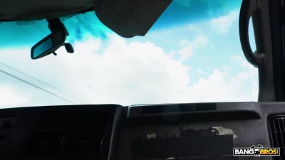 [BangBus] Intrigued by a Dickpick