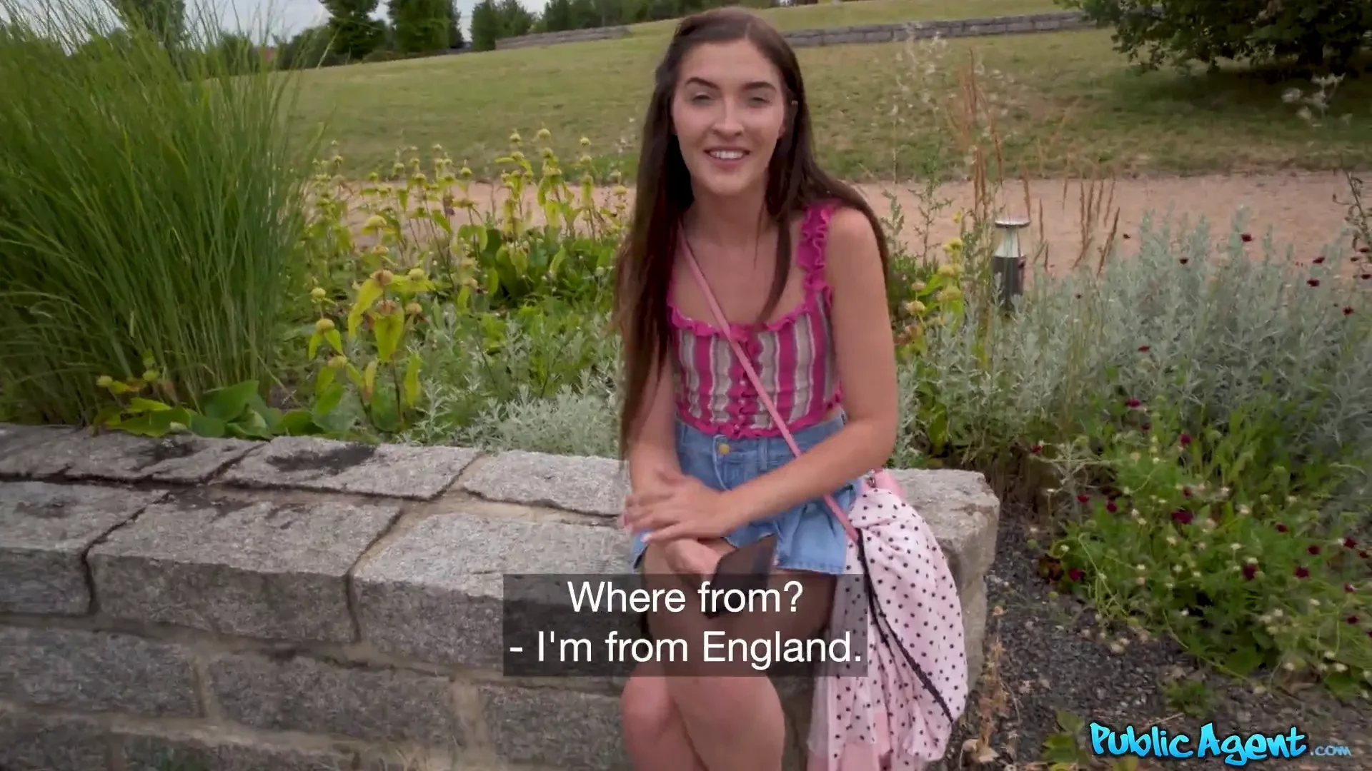 [PublicAgent] British tourist wants that cash