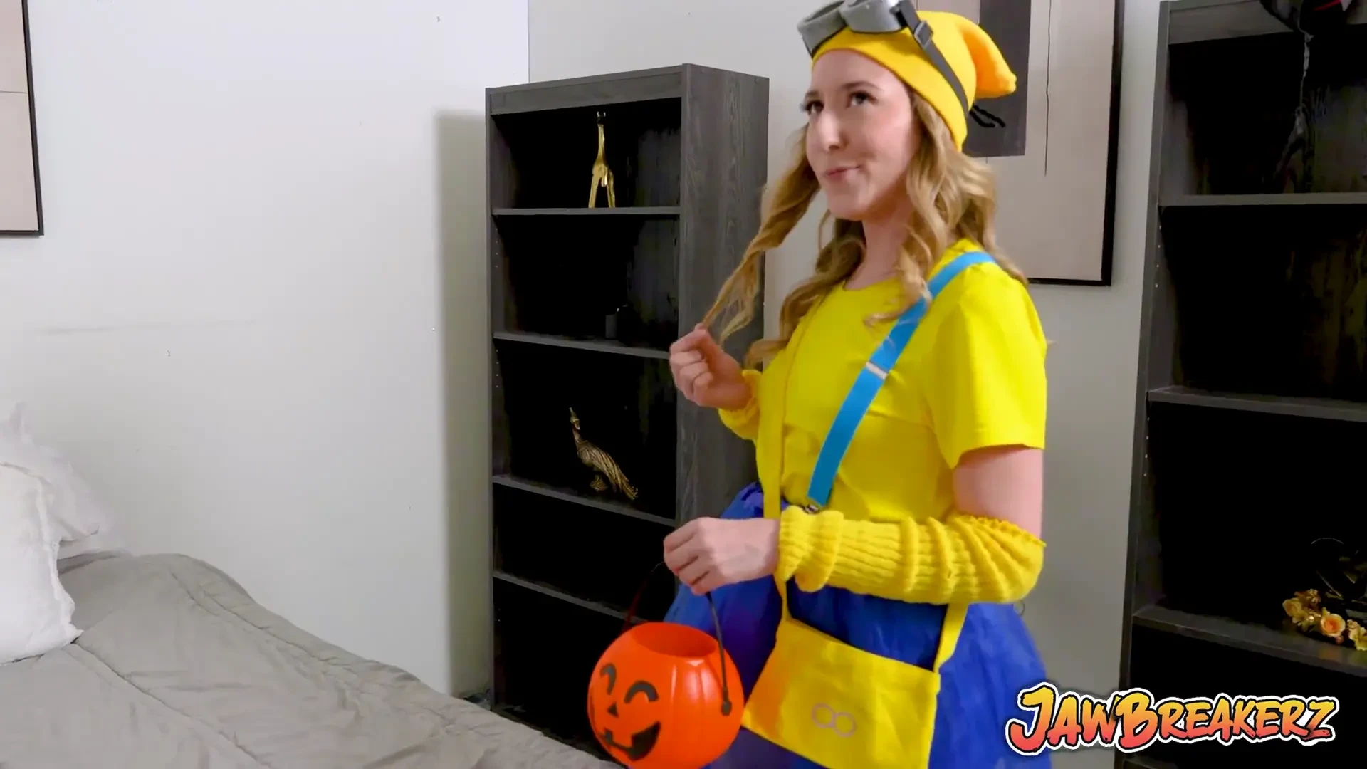 [JawBreakerz] Spookie Nookies Presents: Minion Sophia Cruise’s Sloppy Halloween BBC Blowjob