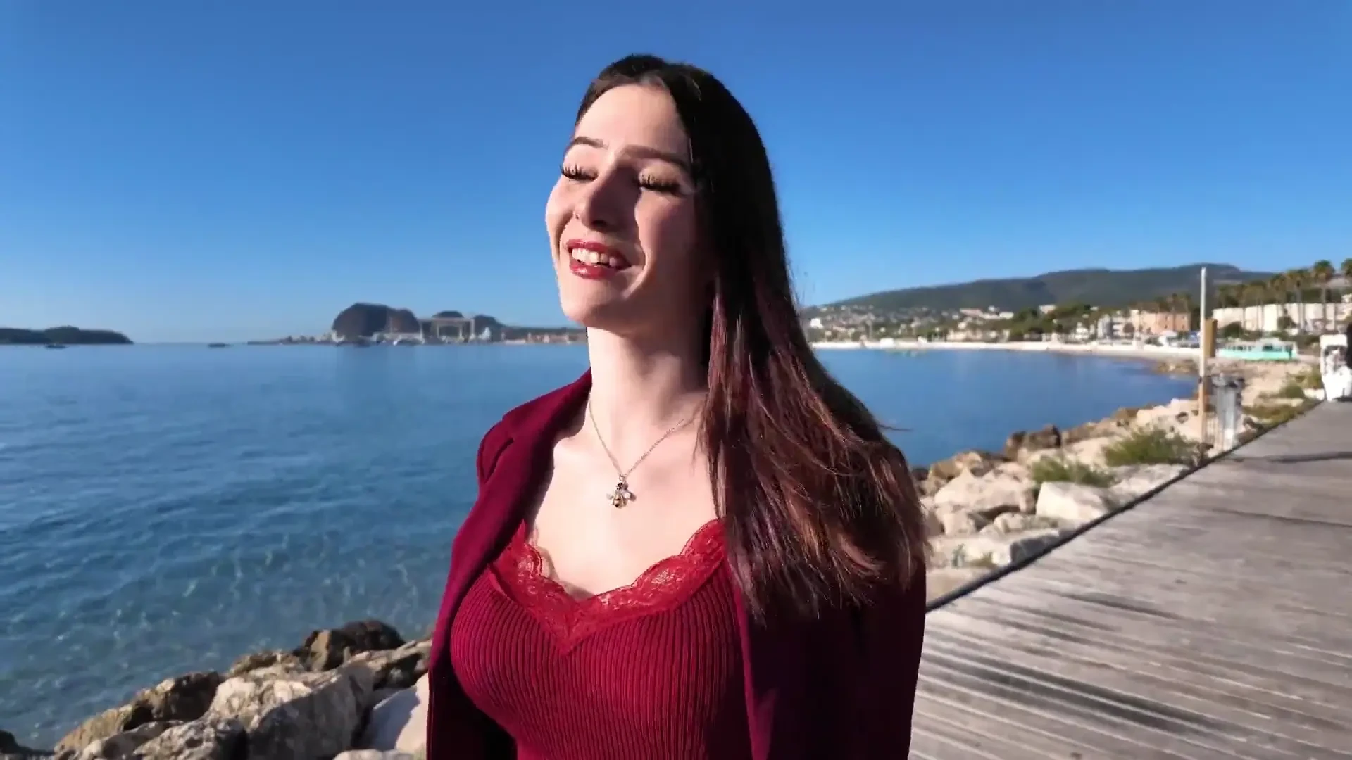 [JacquieEtMichelTV] 22 years old, influencer!