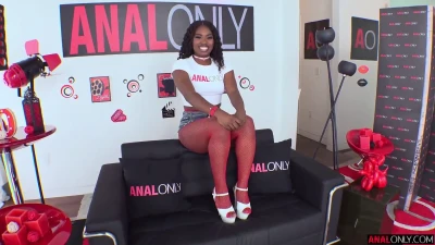 [AnalOnly] Tessa Takes It Deep