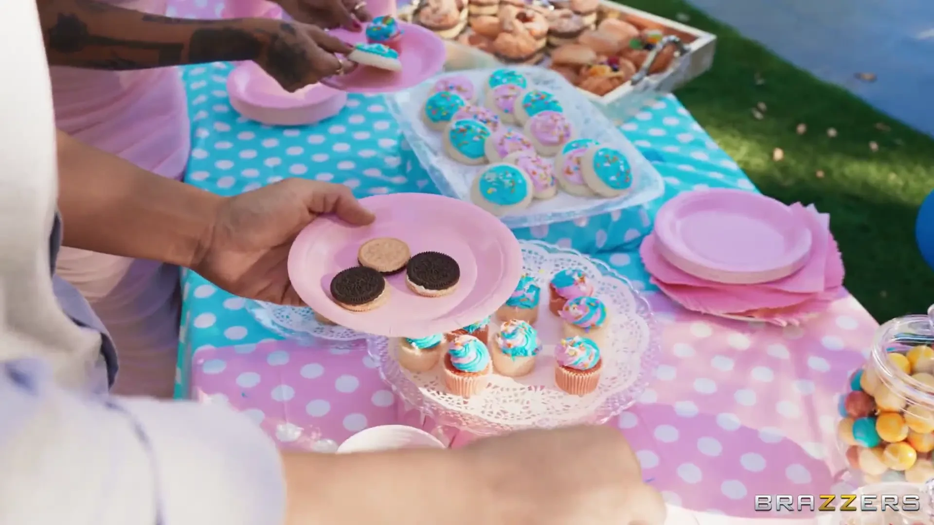 [BrazzersExxtra] Oh Baby! He’s A Cheater