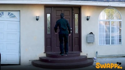 [DaughterSwap] “All This for Our First Offense?!” Dirty Little Shoplifters Swap