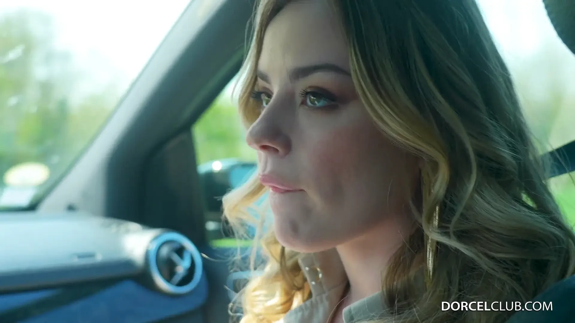 [DorcelClub] The Welcomed Intruder