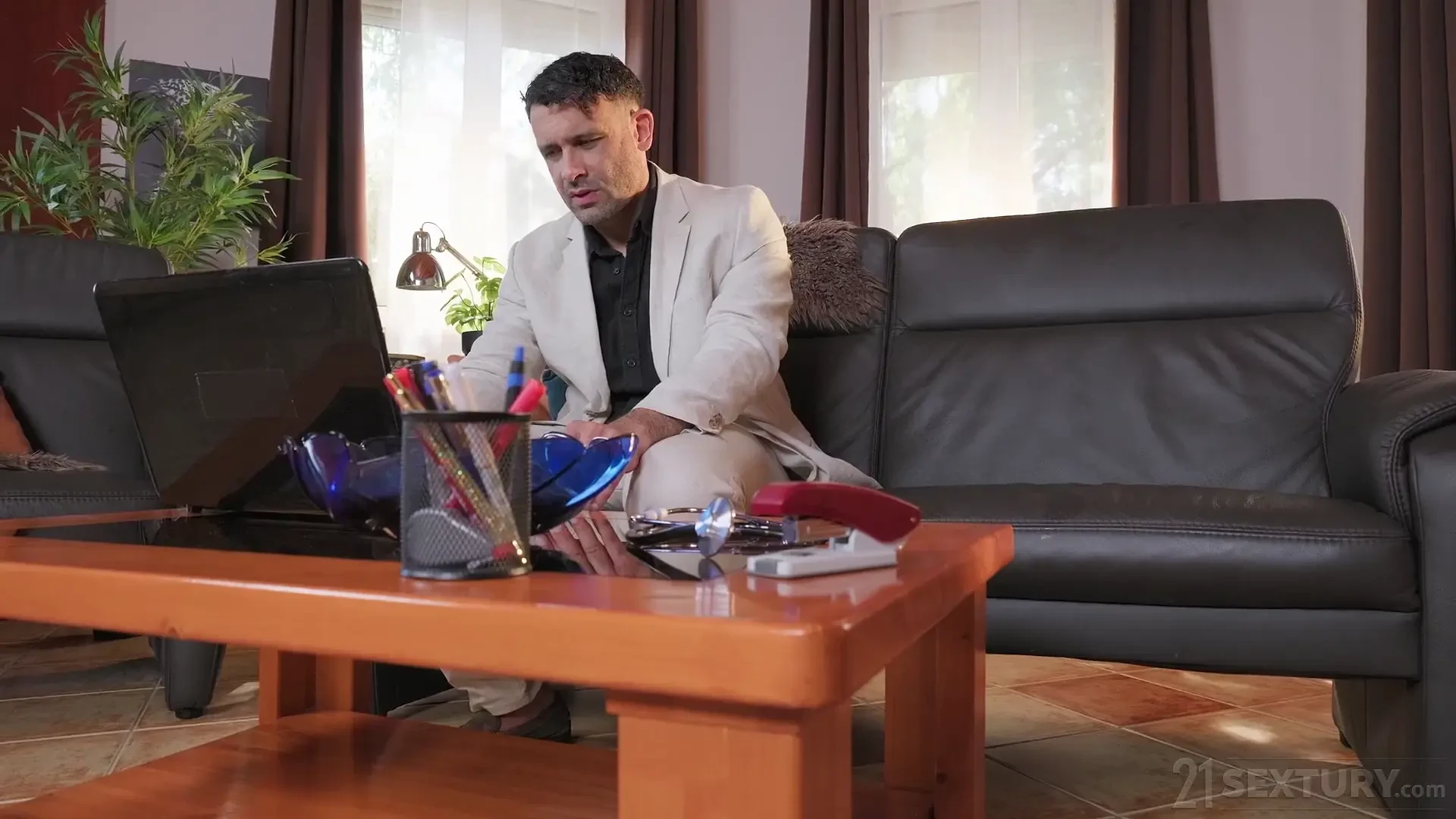 [AssholeFever] First Aid Flirtation