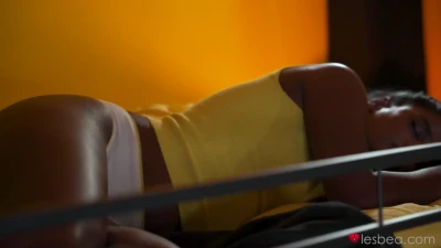 [Lesbea] Pictures of You