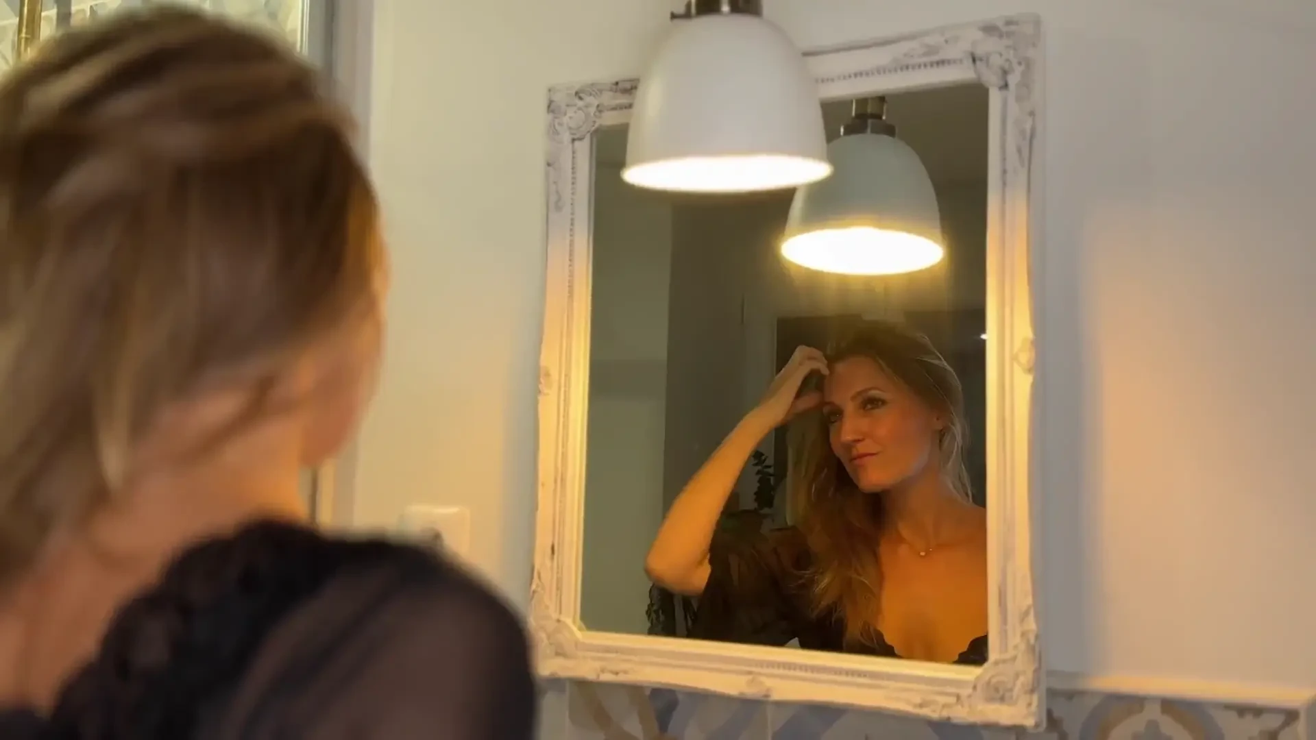 [JacquieEtMichelTV] With her killer eyes and amazing ass