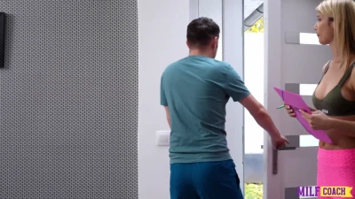 [MilfCoach] Coach Is Always Soaking Wet After A Game