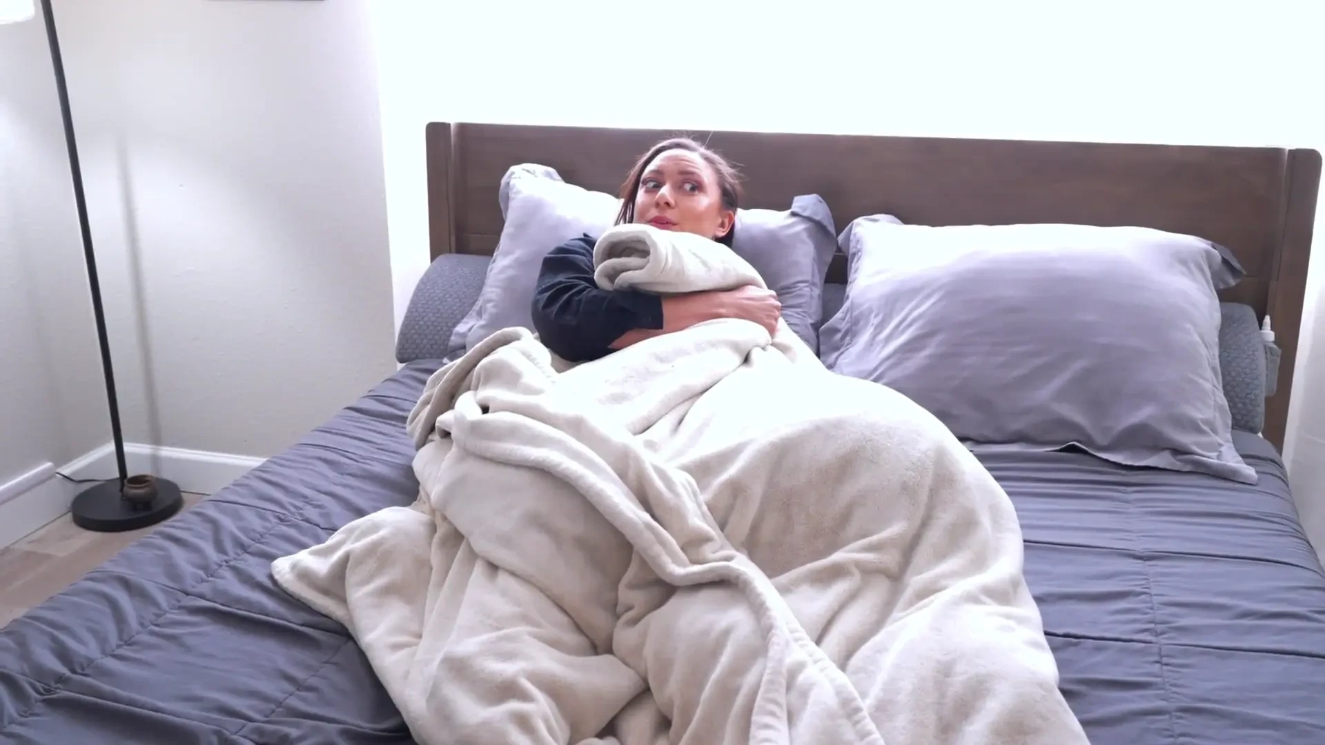 [WillTileXXX] Roomie