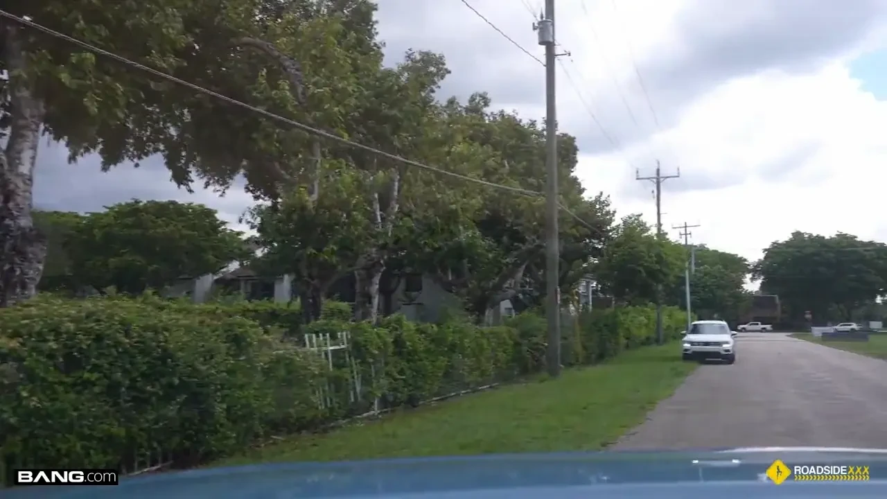 [BangRoadsideXXX] Gets Towed to Pleasure