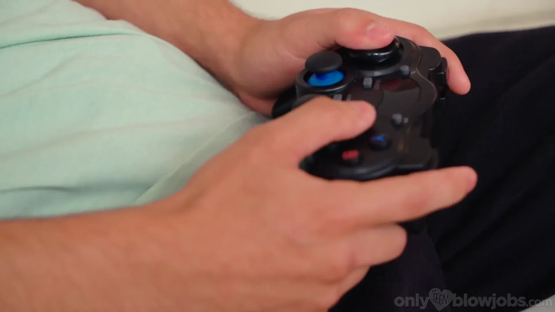 [OnlyTeenBlowjobs] He’s Got The Goods