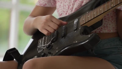 [LoveHerFilms] Warmth Of Music