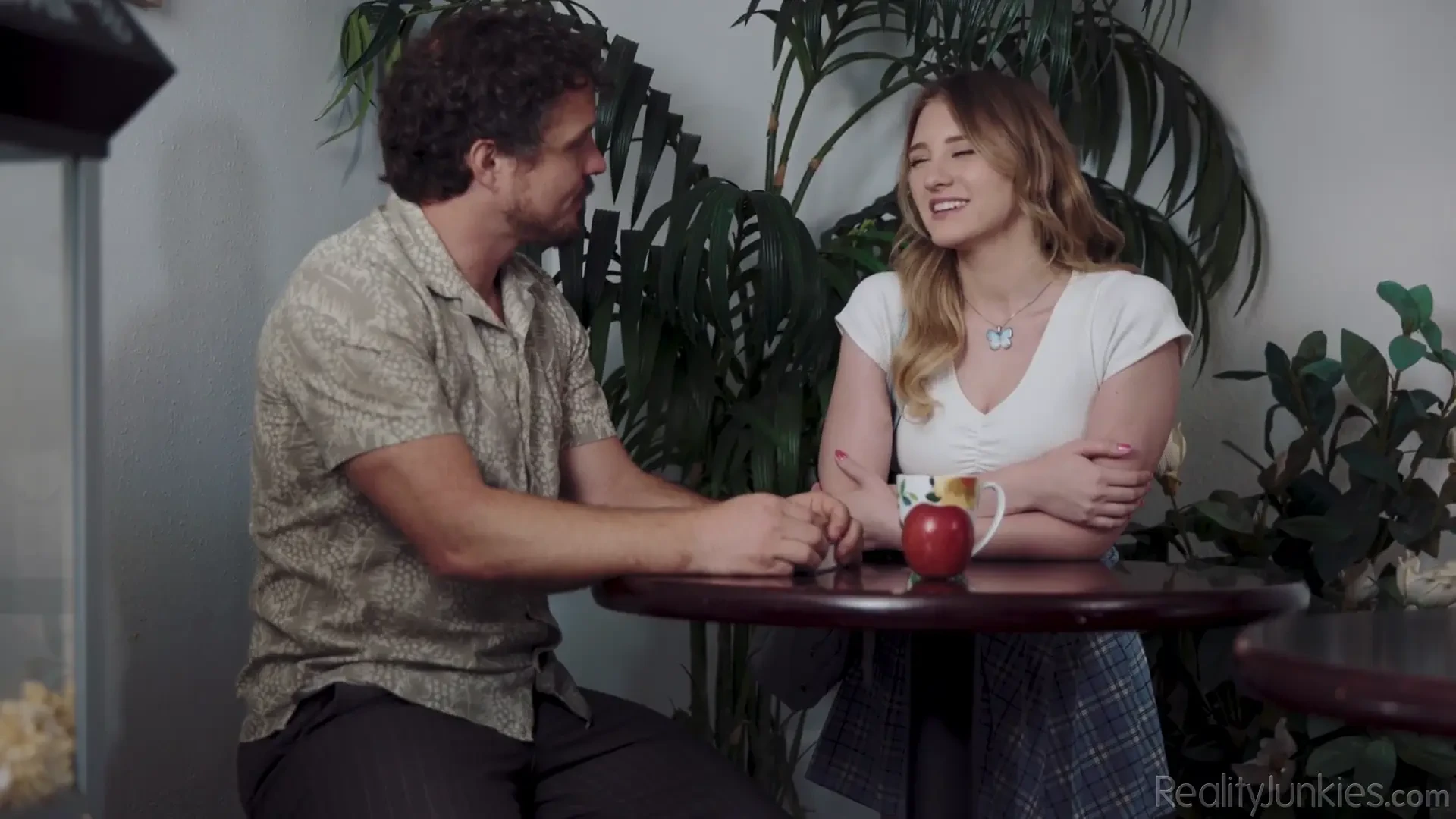 [RealityJunkies] Deep Inside Schoolgirl Sluts