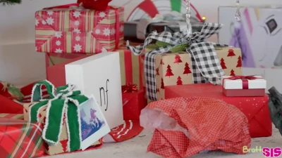 [BrattySis] My Stepbros Dick Ruined Christmas