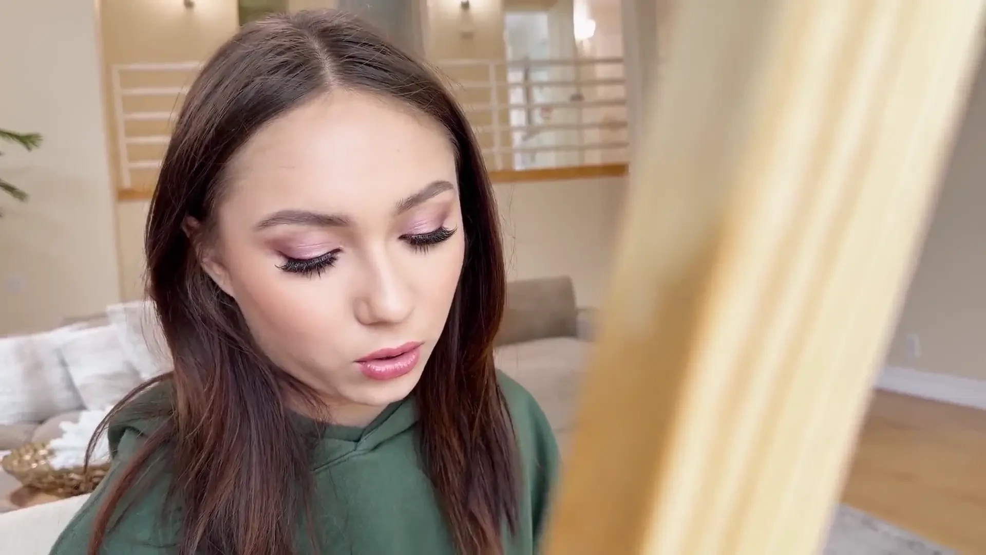 [PornDudeCasting] Mia River and Porn Dude Paint a Masterpiece