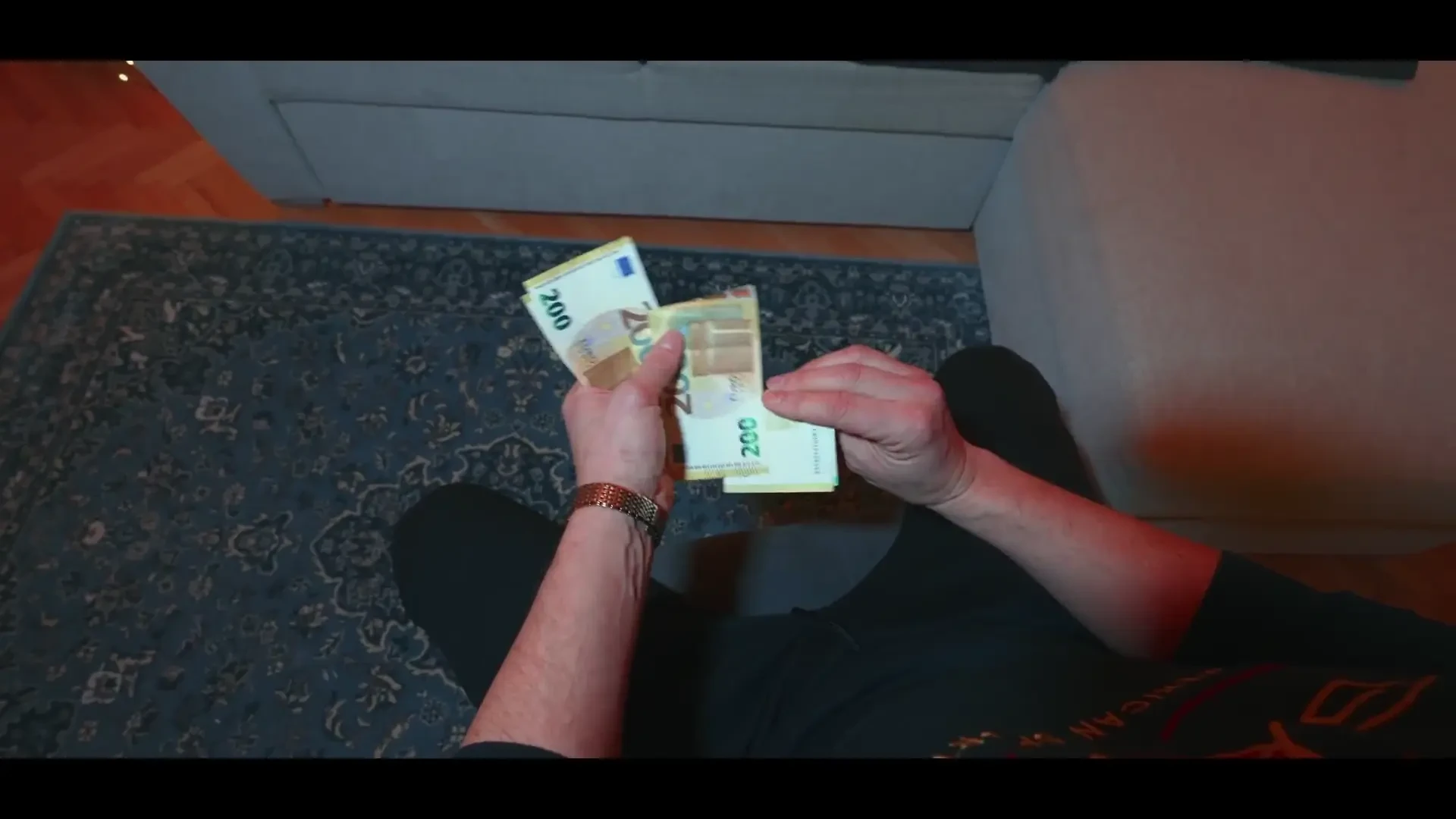 [Hunt4K] Santa claus is comin’ to pound