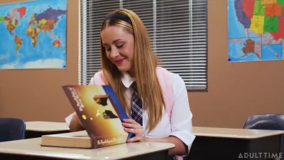 [LezBeBad] Detention Bound