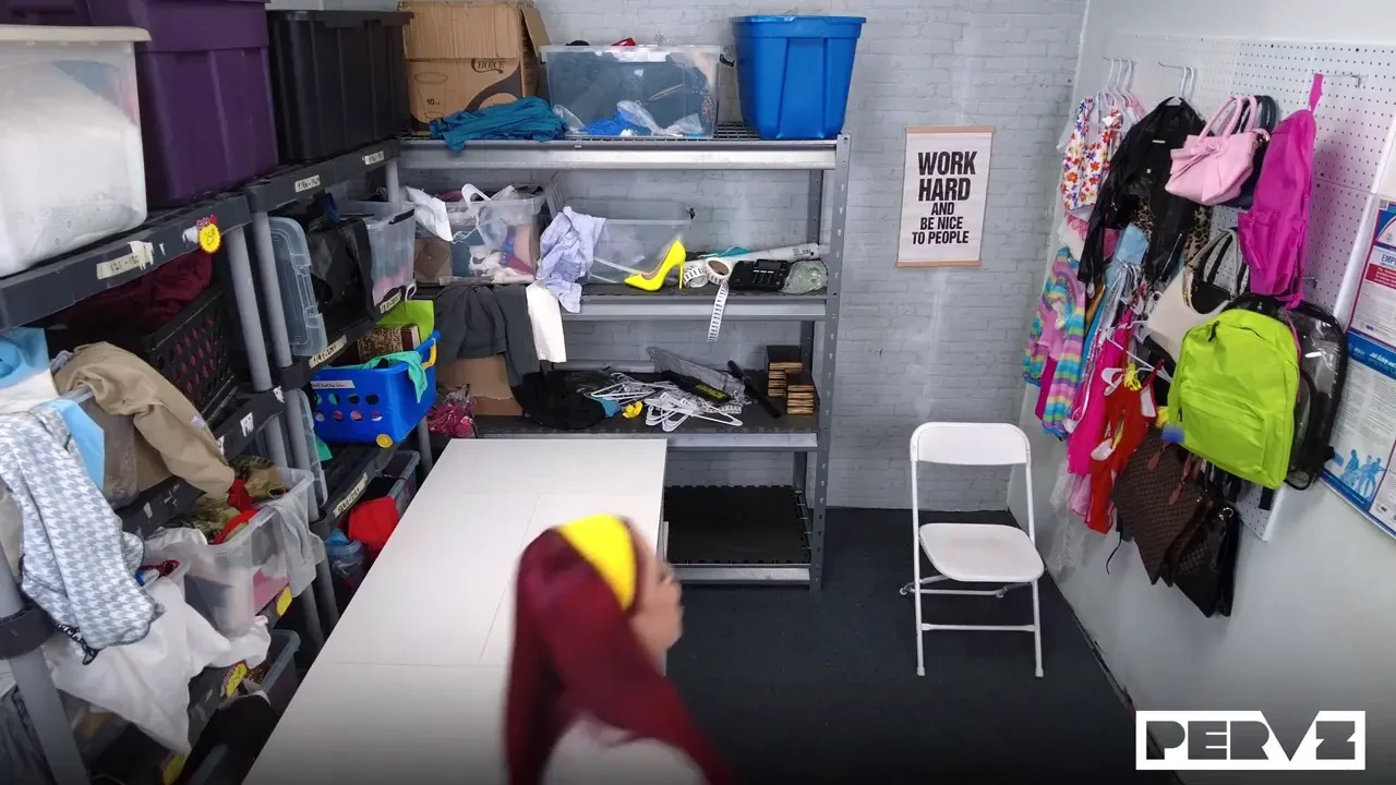 [Shoplyfter] A CPR Dummy?! What Other Kinks Does This Thief Have?