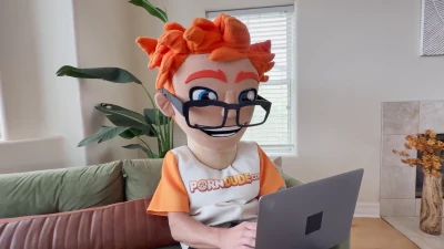 [PornDudeCasting] Appraises, Sucks, and Fucks Porn Dude’s Property