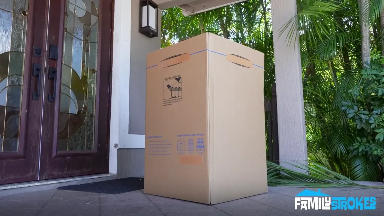 [TinySis] Tiny Makeover Makes Stepbro Cum Over Her