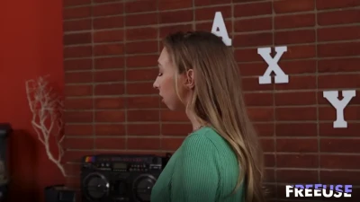 [FreeuseFantasy] Frat Boys’ Fuck Piñata