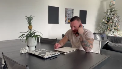 [JacquieEtMichelTV] Speaks Spanish while she’s giving head!