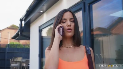 [BrazzersExxtra] Landlady Needs Cock