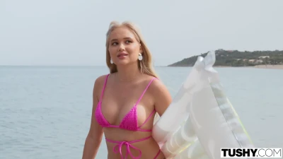 [Tushy] Blonde Babe Gives The Gift Of Anal