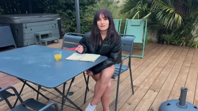 [JacquieEtMichelTV] 25 years old, from Toulouse!