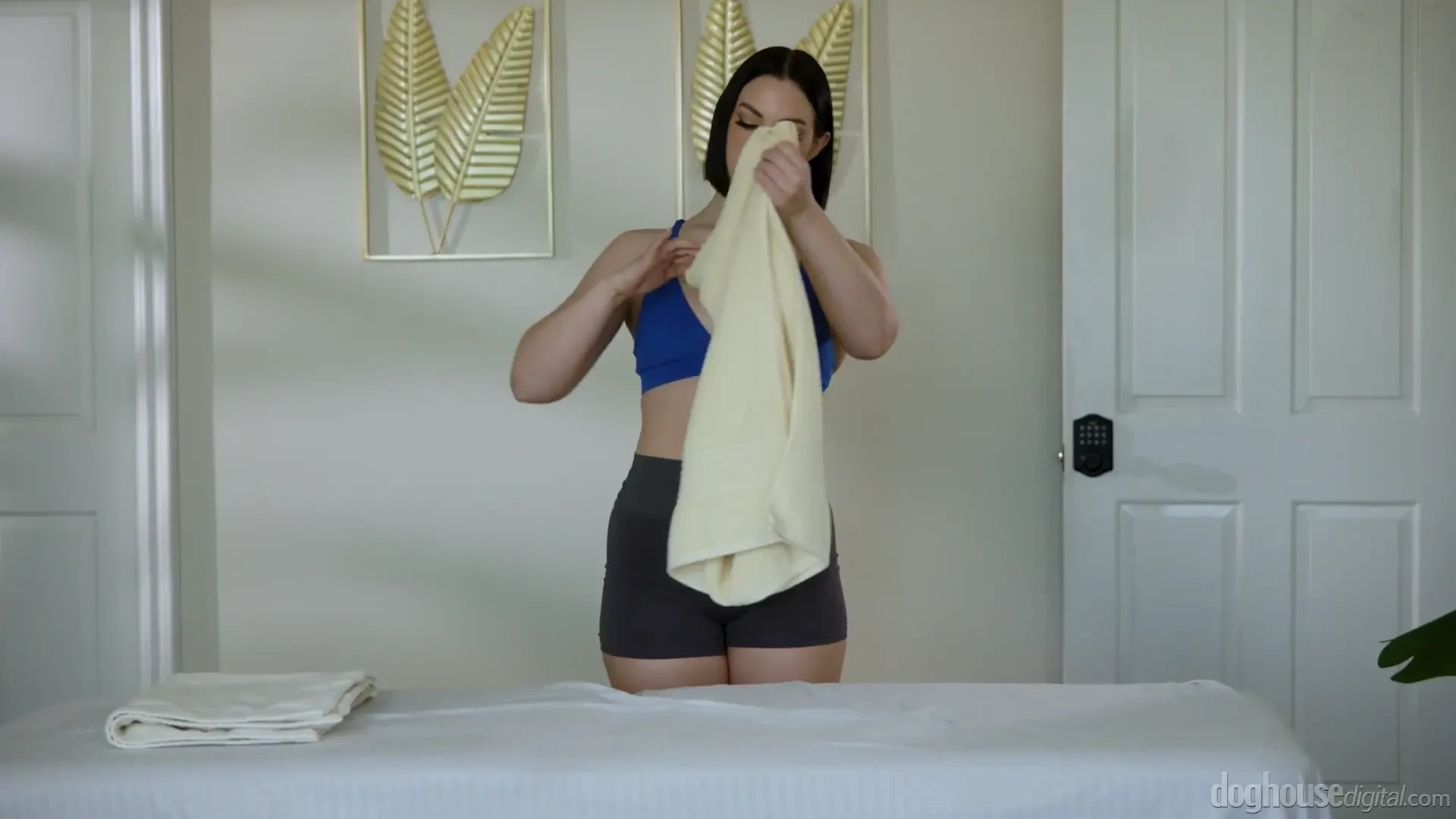 [DogHouseDigital] Rub Her Down