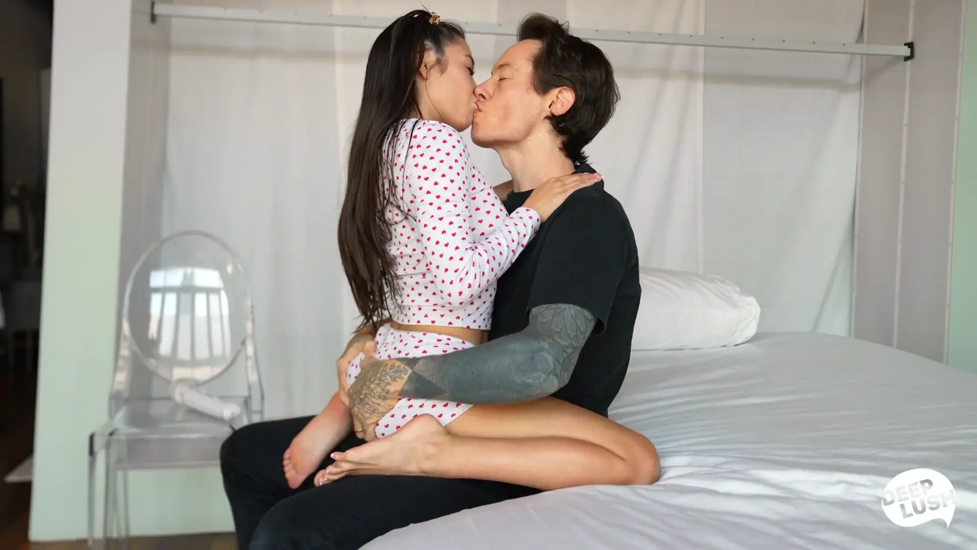 [DeepLush] Making Amber Cum