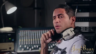 [JoyBear] The Drummer