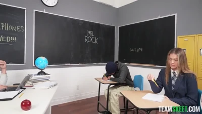 [InnocentHigh] Don’t Chew On Your Pencil, Put the Teacher’s Dick in Your Mouth, and Get Addicted to His Cum