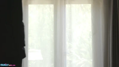 [FamilyXXX] Makes Stepdaddy Feel All Right