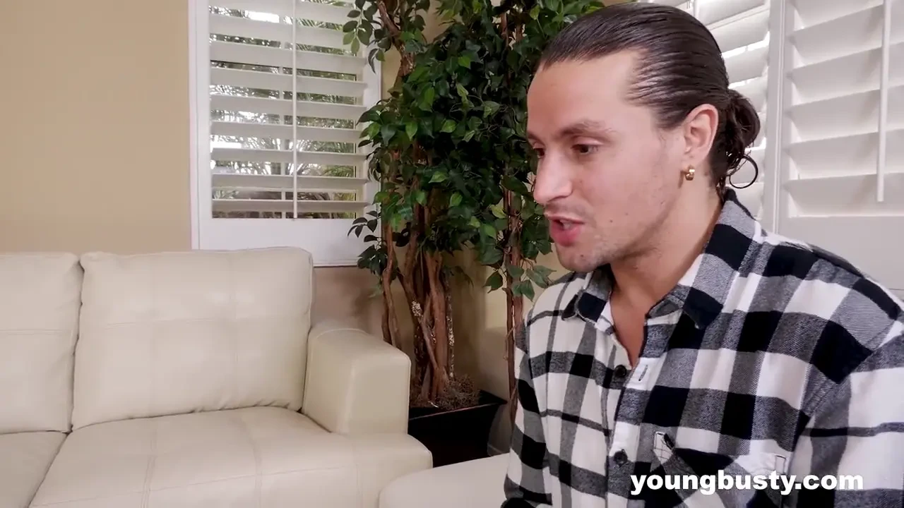 [YoungBusty] Does Yoga