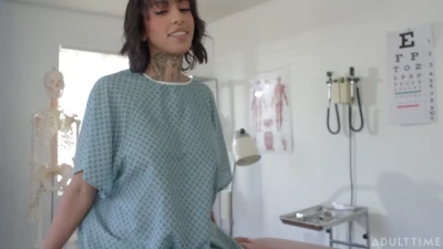 [LezBeBad] Doctor’s Gaping Orders