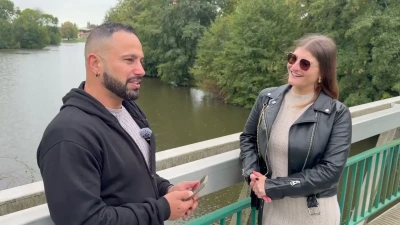 [JacquieEtMichelTV] 28 years old, from Paris!