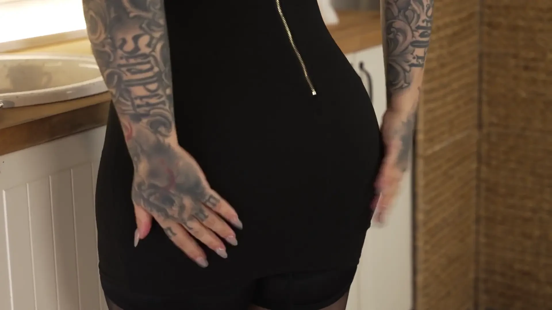 [LoveHerFilms] A Bonding Moment