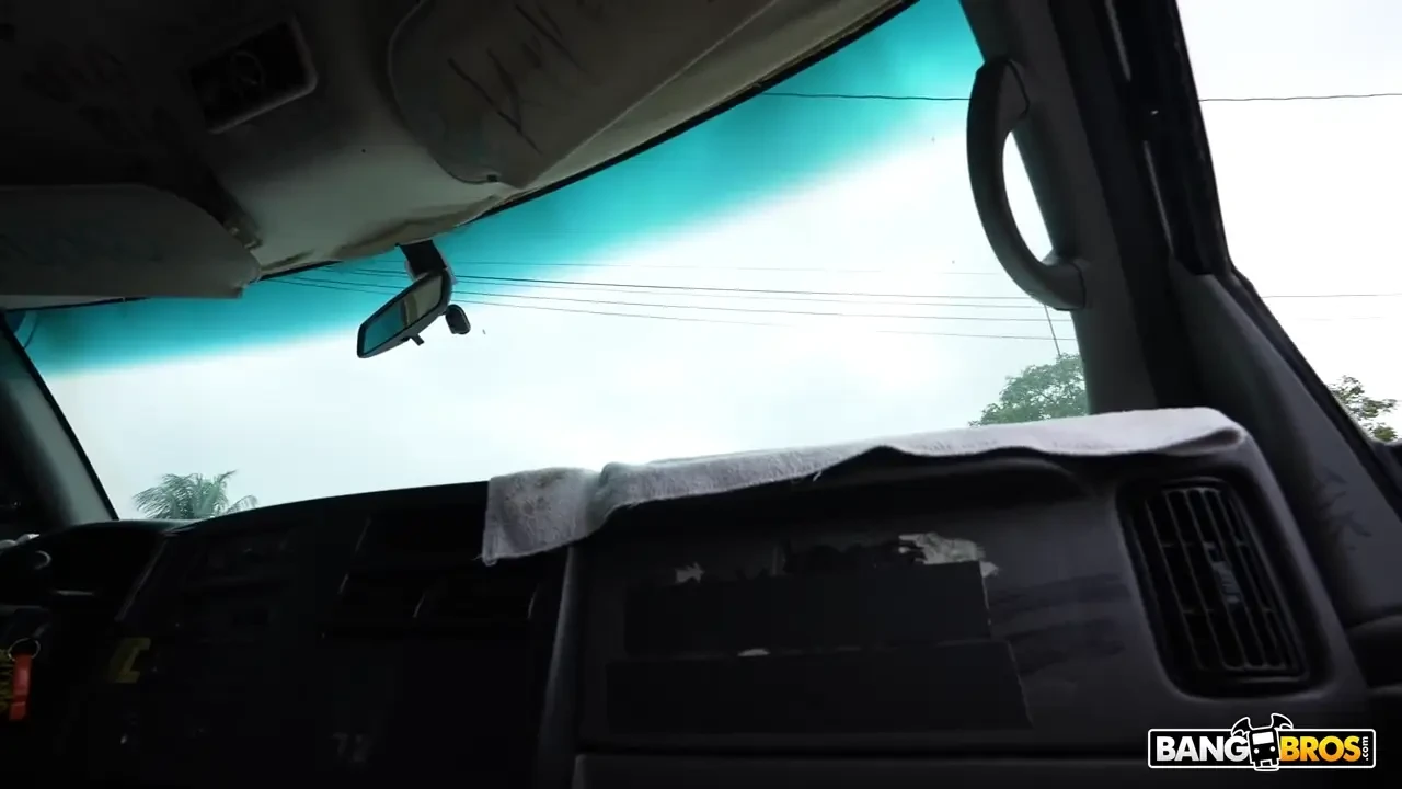 [BangBus] Delilah Versus Everybody