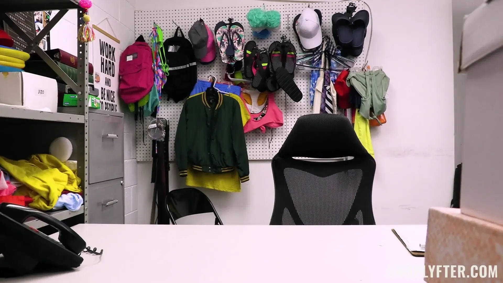 [Shoplyfter] Double Trouble Thieves