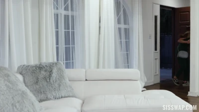 [SisSwap] Mardi Gras Swap